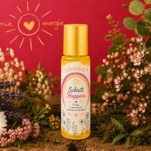 Aroma-Roll-on Schritt Happens aus der Beauty-Serie von Harmonie Energie, umgeben von getrockneten Kraeutern und Blueten